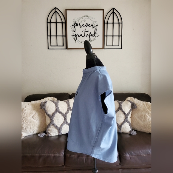 Figs Technical Collection Scrub top denim Blue Women's Size L Workwear Classic - Picture 4 of 12